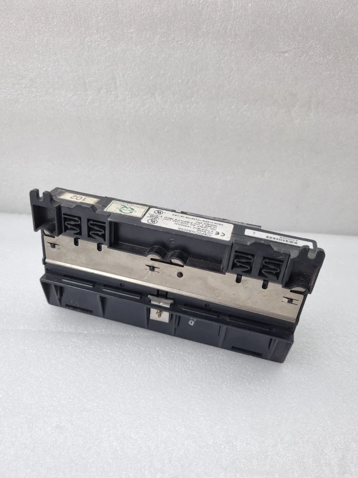 GE FANUC IC670CHS002E I/O BASE 2 TIER BOX TERMINAL MADE IN USA